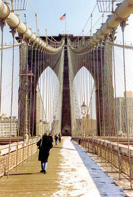 Mere fra Brooklyn Bridge - det var s svinekoldt den dag at jeg havde taget nsten alt det tj p som jeg havde med.