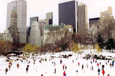 Og nr nu sneen er faldet, og isen er frosset til - s er det ud for at lbe p skjter i Central Park.
