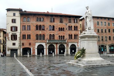 A rainy day in Lucca